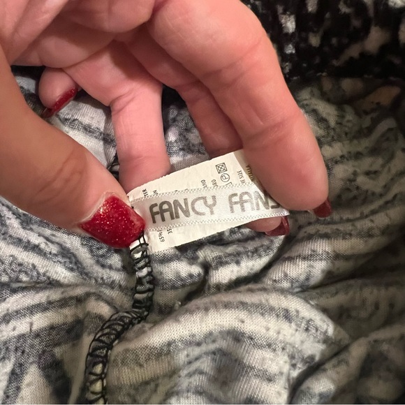 Black and White Super Soft Leggings - Picture 4 of 4